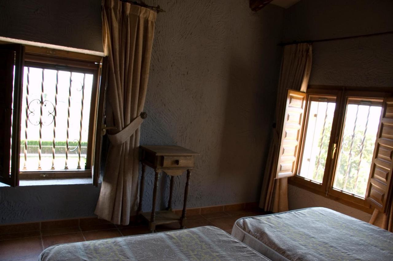Hotel Caseta Nova Касталья Экстерьер фото