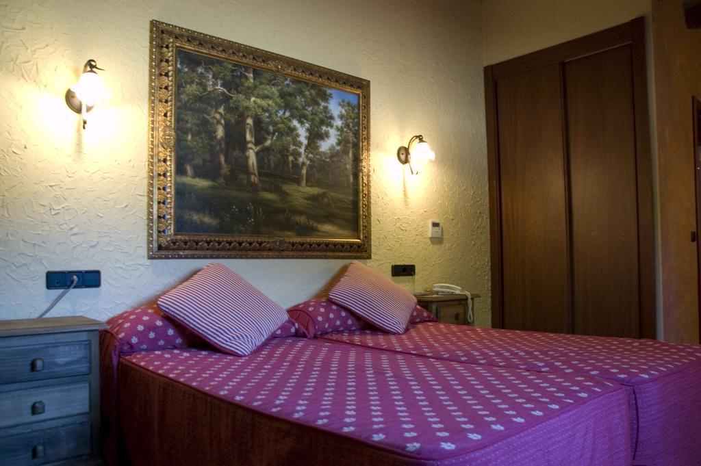 Hotel Caseta Nova Касталья Экстерьер фото